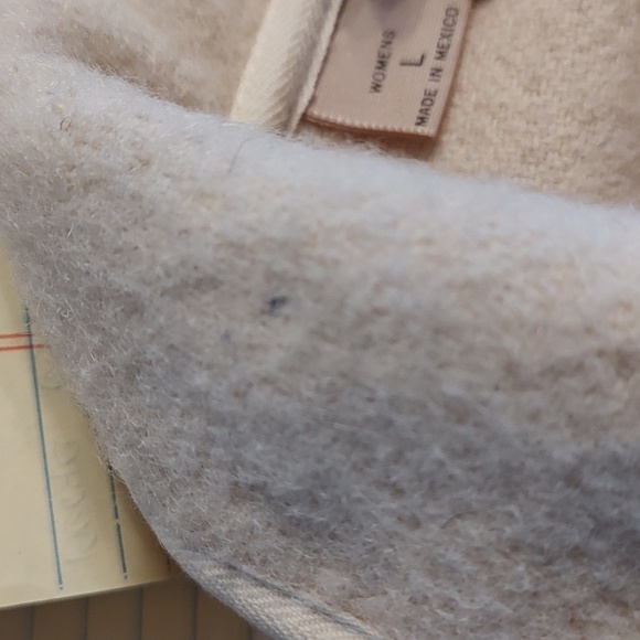 Woolrich Hudson Bay Wool coat. 3 pockets. Freshly Dry Cleaned. - Picture 6 of 6